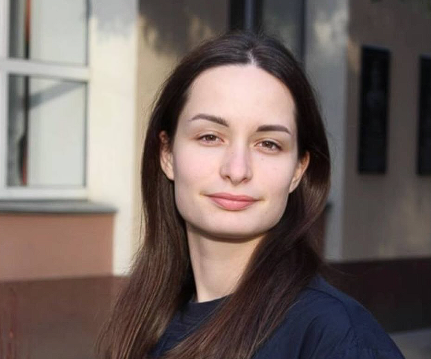 Внаслідок російського обстрілу Харкова важко поранено випускницю НУЦЗ