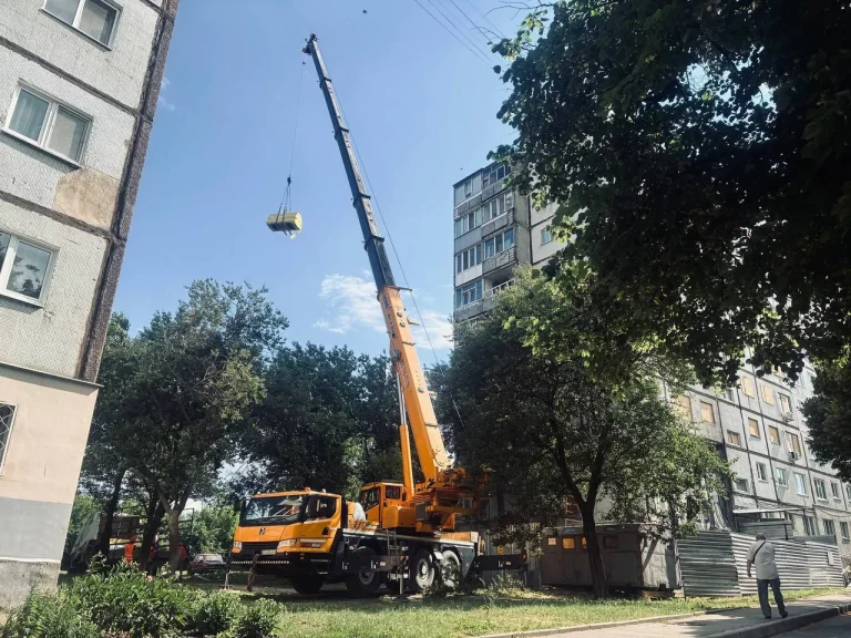 Реконструкція в Харкові: як відновлюють будинок на Салтівському шосе — фото