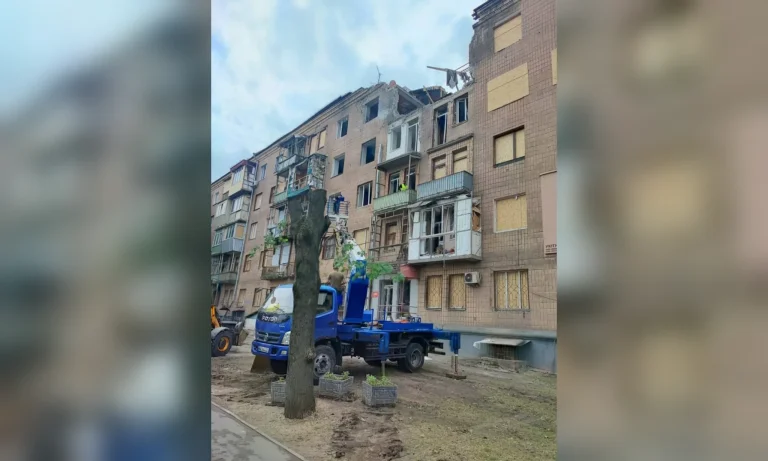 Харків приходить до тями після атаки “Бандеролі” — що відбувається на місці “прильоту”