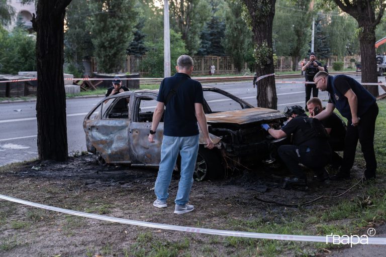 Російський удар «бандероллю» по центральній дорозі Харкова — фото