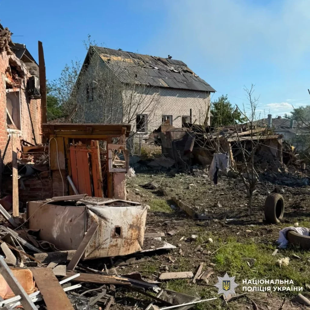 Наслідки атаки в Ізюмі — фотографії