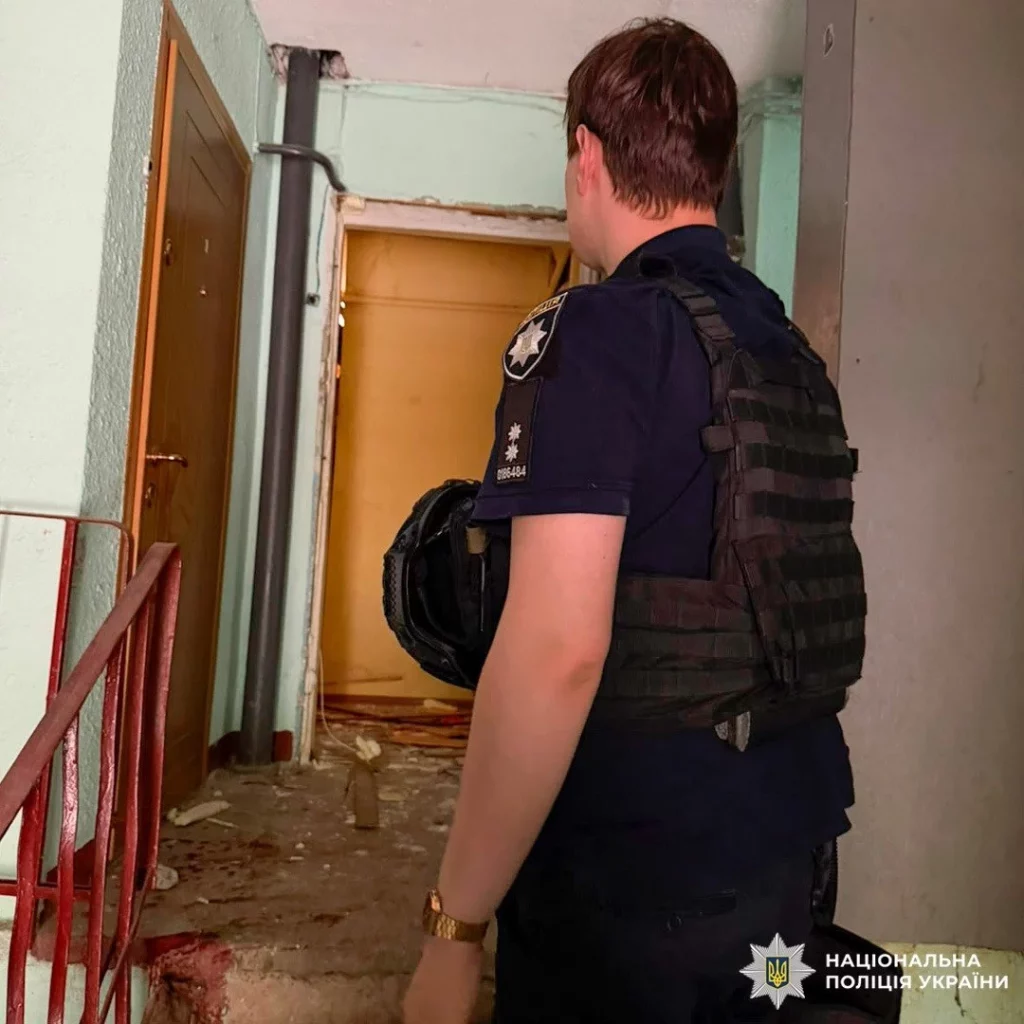 Слідчі на місці вибуху