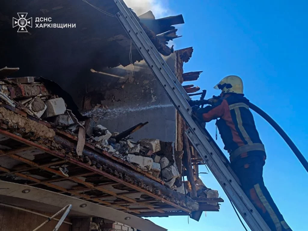 Рятувальники на місці події в Ізюмі