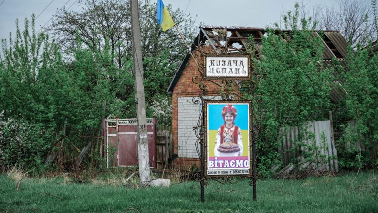 У Козачій Лопані на Харківщині наразі мешкає близько сотні людей