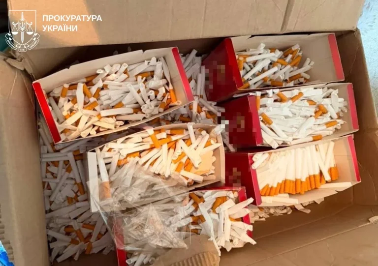 У Харківській області виготовили контрафактні цигарки та алкоголь на суму майже 28 млн грн