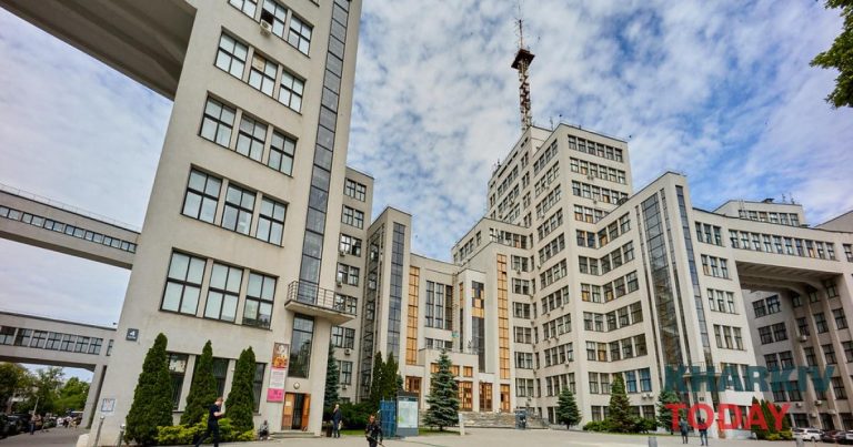 На ремонт сходів у харківському Держпромі витратять мільйони