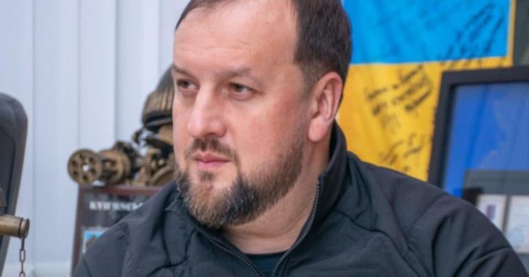 Зеленський позбавив посади голову третьої прифронтової громади на Харківщині