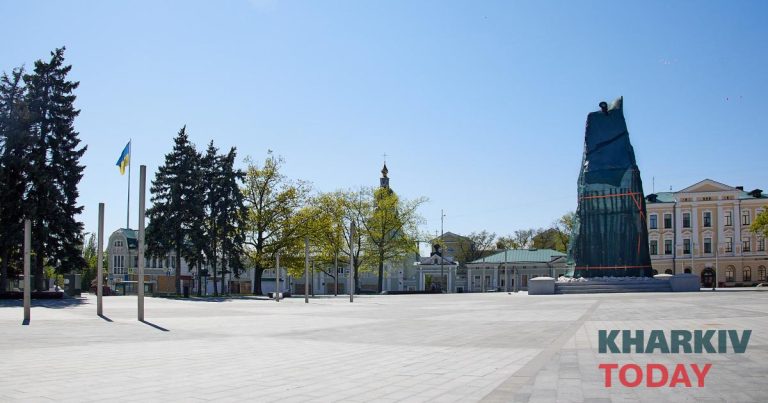 У Харкові готують святкове оздоблення — паркування в центрі заборонено