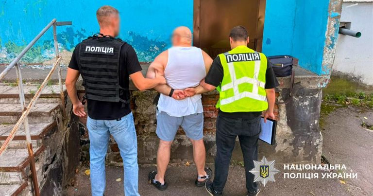 У Харкові викрили шахрая, що видавав себе за рятувальника