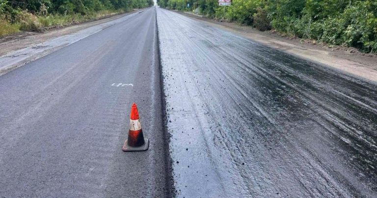 Аномальна спека зробила трасу на Харківщині небезпечною