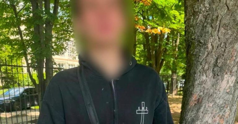 У Харкові викрили чоловіка, який викрадав кондиціонери й здавав їх на металобрухт