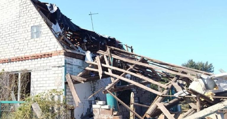 На Харківщині внаслідок обстрілу росіян поранено чоловіка, пошкоджено готель і автозаправку