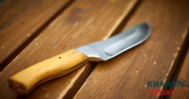У Харкові гість смертельно поранив господаря під час застілля
