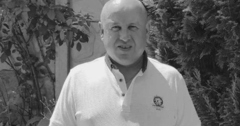 У Харківській області віддали останню шану водієві “швидкої”, що загинув під час обстрілу