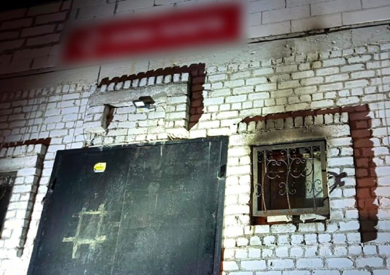 У Харківській області невідомі підпалили поштове відділення