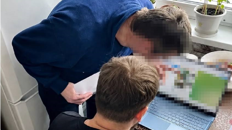 У Харкові чоловік виманював у людей кошти під прикриттям пожертв для ЗСУ