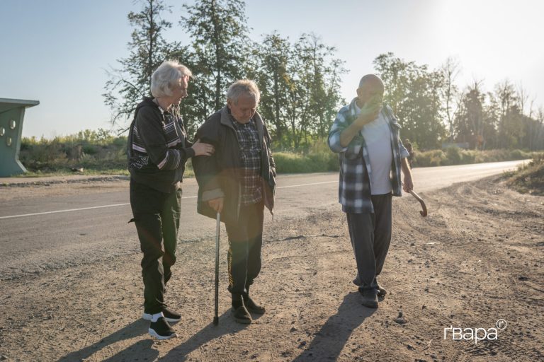 Останніх мешканців прифронтових Івашок на Харківщині евакуйовано
