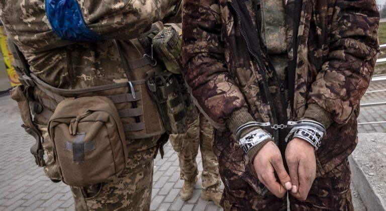 Силовики спростували повідомлення про втечу російських військовослужбовців із колонії на Харківщині