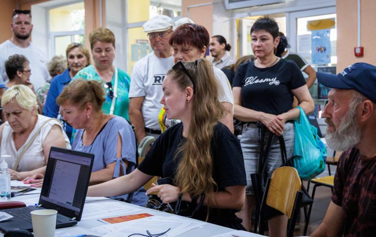 На Харківщині продовжується евакуація мешканців із зон під загрозою