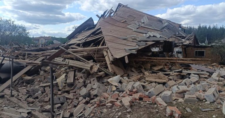 На Харківщині російські сили скинули дві керовані бомби на місто