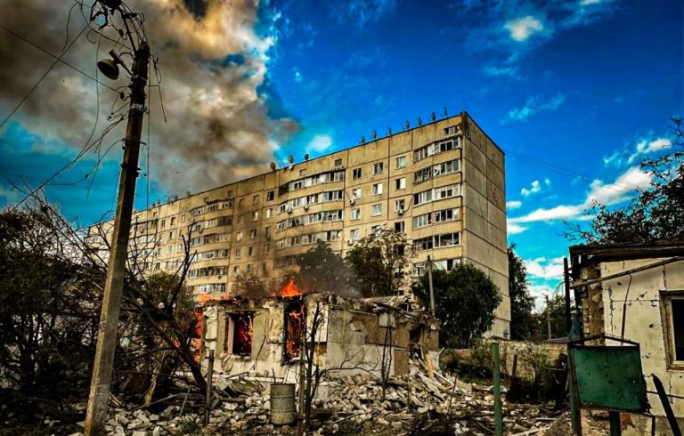 У Балаклії внаслідок ворожої атаки поранено троє людей
