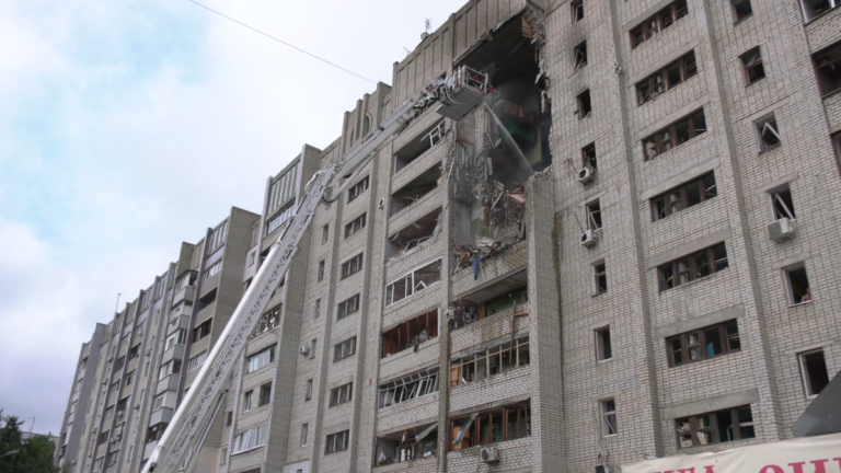 Ракетна атака на Харків: 37 постраждалих, у будинку зруйновано перекриття — Інфосіті