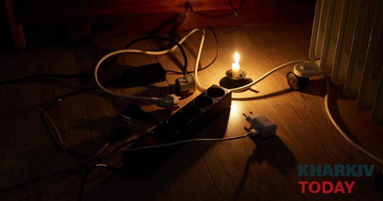 У Харківській області цілодобово діятимуть графіки відключень світла — де перевірити свою адресу