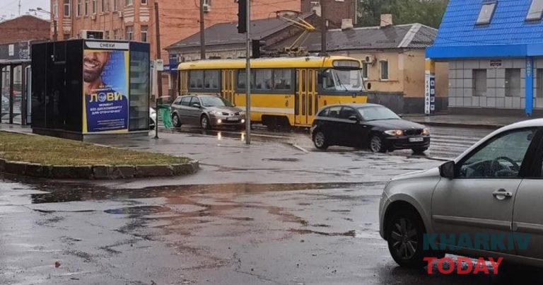 У Харкові ускладнене курсування транспорту