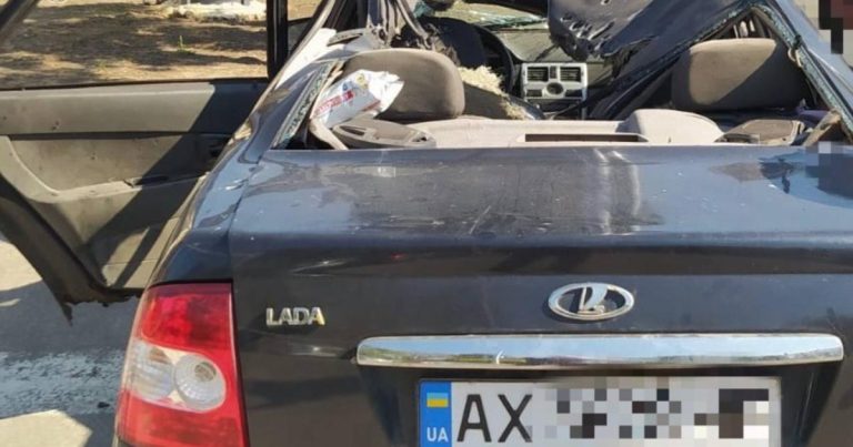 На Харківщині автомобіль атакували російським дроном