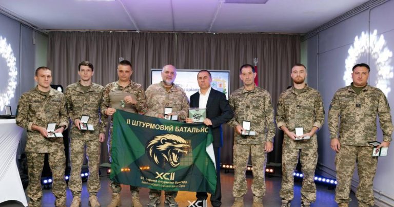 За визволення Дергачівщини нагороджено бійців харківської бригади