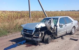У Харківській області вибухівка підірвала дві автівки
