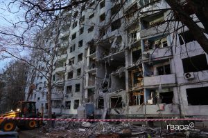 Після удару по багатоповерхівці в Харкові двоє людей госпіталізовані