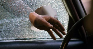 У Харкові спіймали крадія автівок, який зберігав боєприпаси вдома