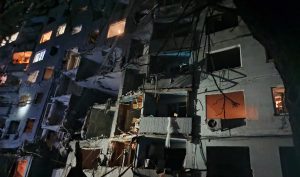 Внаслідок удару по багатоповерхівці в Харкові поранено 35 людей