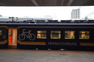 З Лозової відновлюють курсування потягів до Києва та Львова