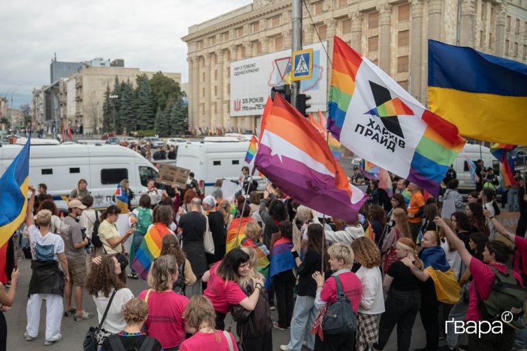 У Харкові відбувся перший від початку повномасштабної війни марш ХарківПрайду — фоторепортаж