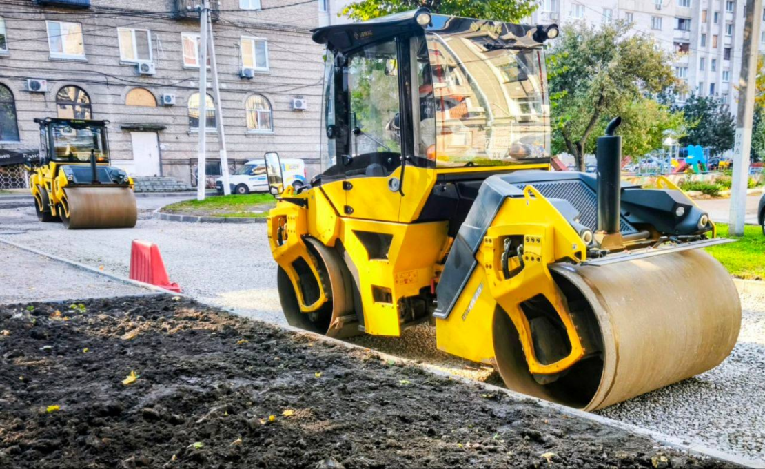 Оновлення тротуарного покриття