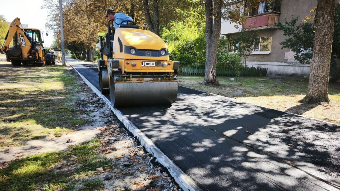 Підготовчі роботи перед асфальтуванням — фото