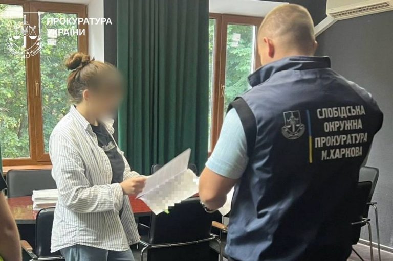 У Харкові судитимуть самотню матір за жорстоке побиття новонародженої доньки