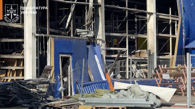 17 вересня — у Харкові ворог вдруге вдарив по «Епіцентру»