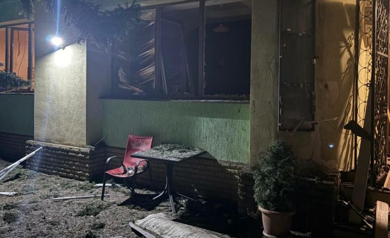 Російські сили обстріляли два райони Харкова — є постраждалі