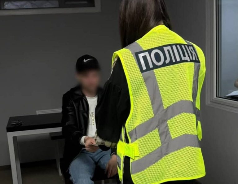 У Харкові 28-річному чоловіку повідомили про підозру у зґвалтуванні дитини