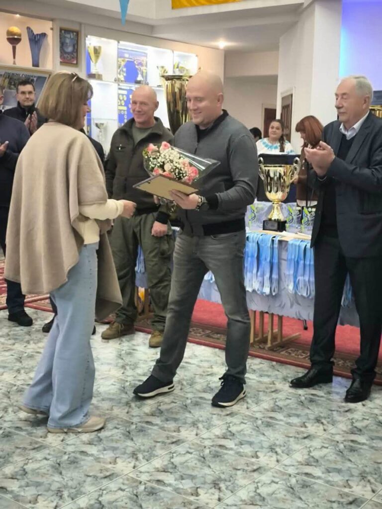 Юнацькі команди на майданчику