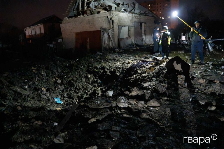 Фотофіксація: російські війська завдали удару по Новобаварському району Харкова — двоє людей загинули, четверо отримали поранення