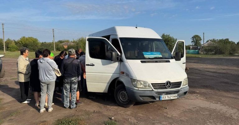 Харківщина отримує два нові соціальні автобуси