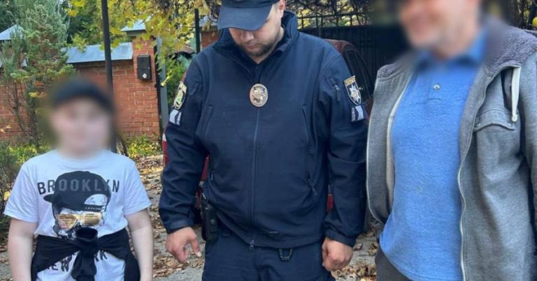 Хлопчика, який загубився в харківському лісі, повернули додому