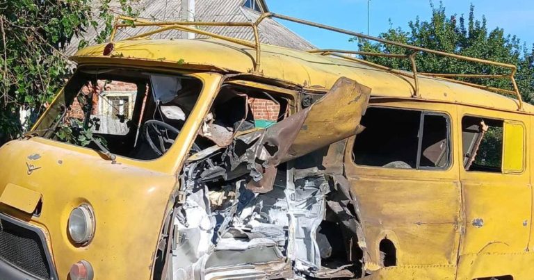 На Харківщині FPV-дрон атакував автівку «Газмереж»