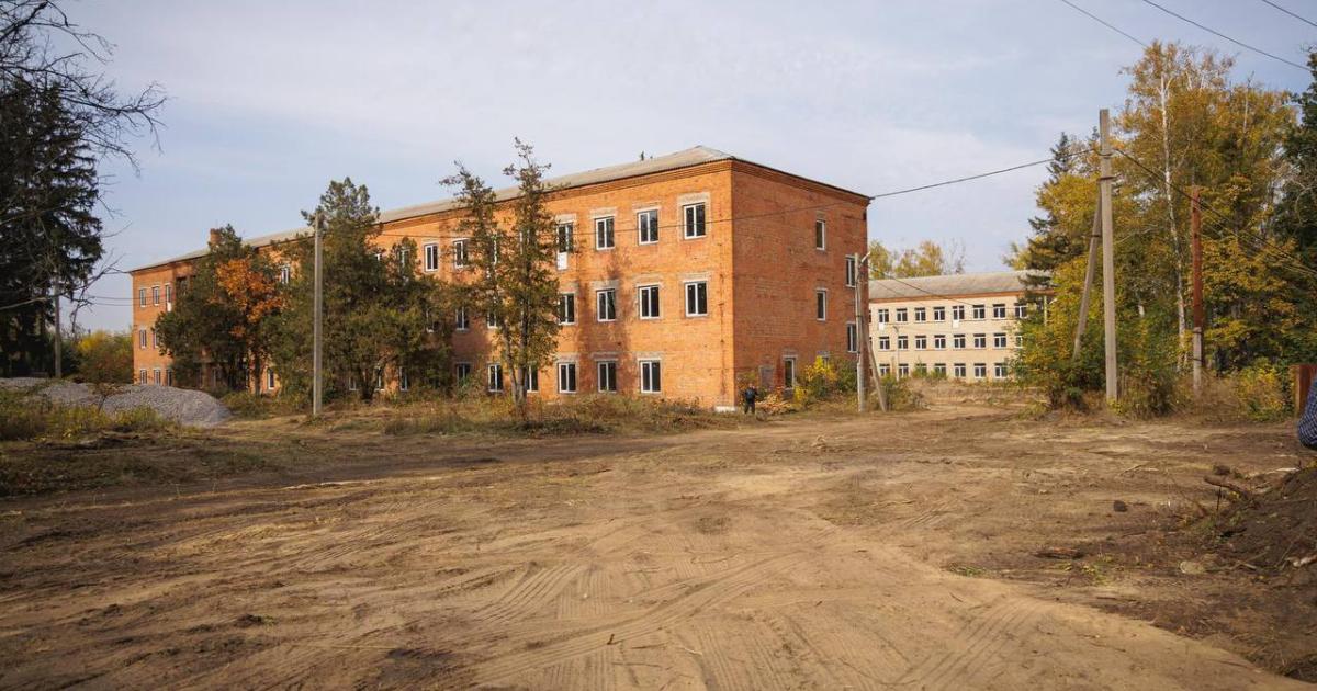 На Харківщині розпочали будівництво першого житла для переселенців