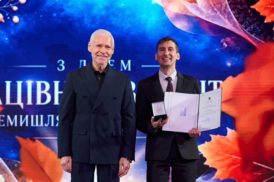 Немишлянських педагогів привітали з Днем працівників освіти
