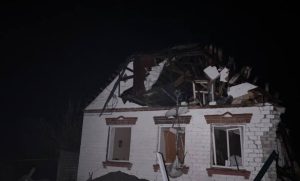 Потужний обстріл у приміських районах Харкова спричинив загибель двох осіб